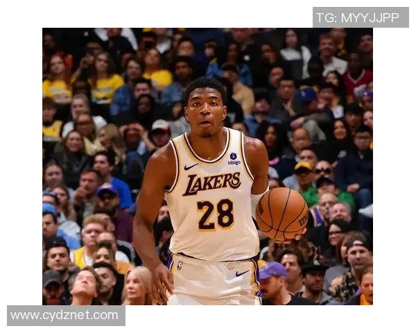 345万底薪！Buha：海斯在这支湖人打不了首发 但表现物超所值